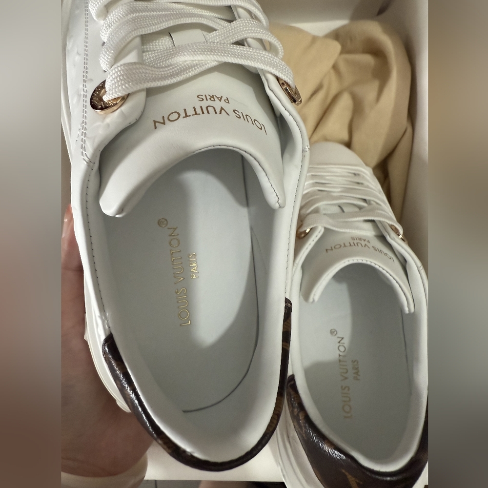 Louis Vuitton Time Out Sneaker - Picture 12 of 12